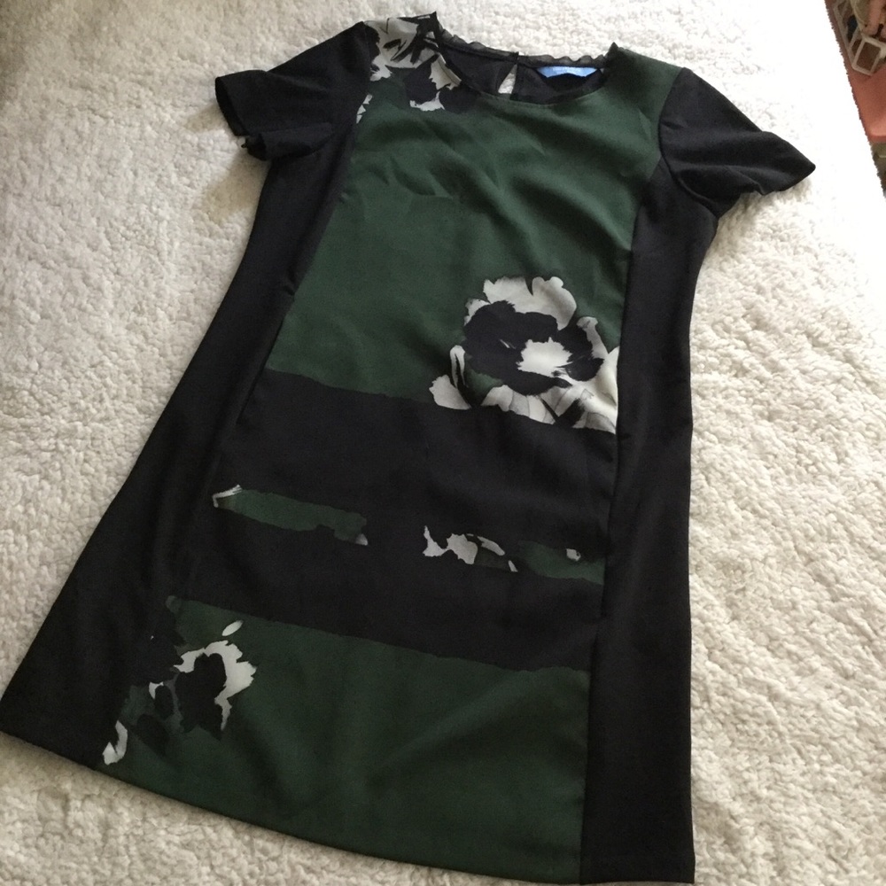 Simply Vera Green and Black Shift Dress